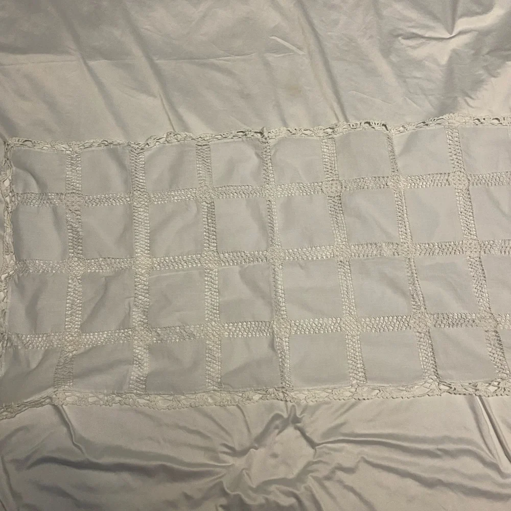 19 x 37 white handmade table runner